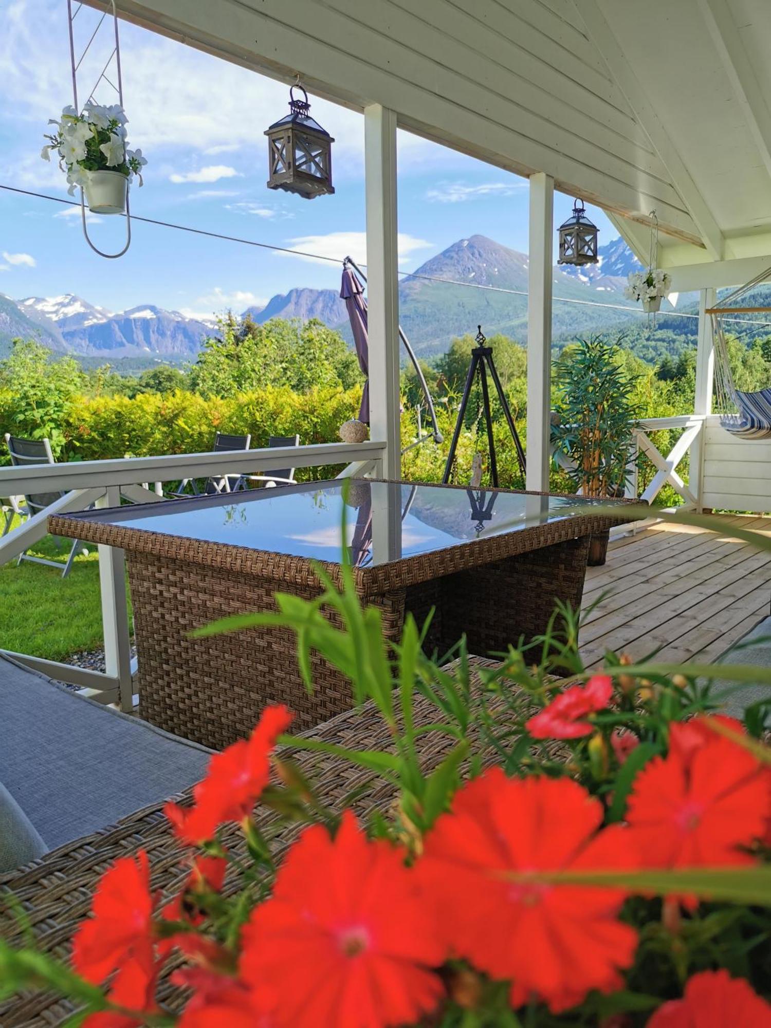 Isfjorden Apartment Dreamvalley מראה חיצוני תמונה